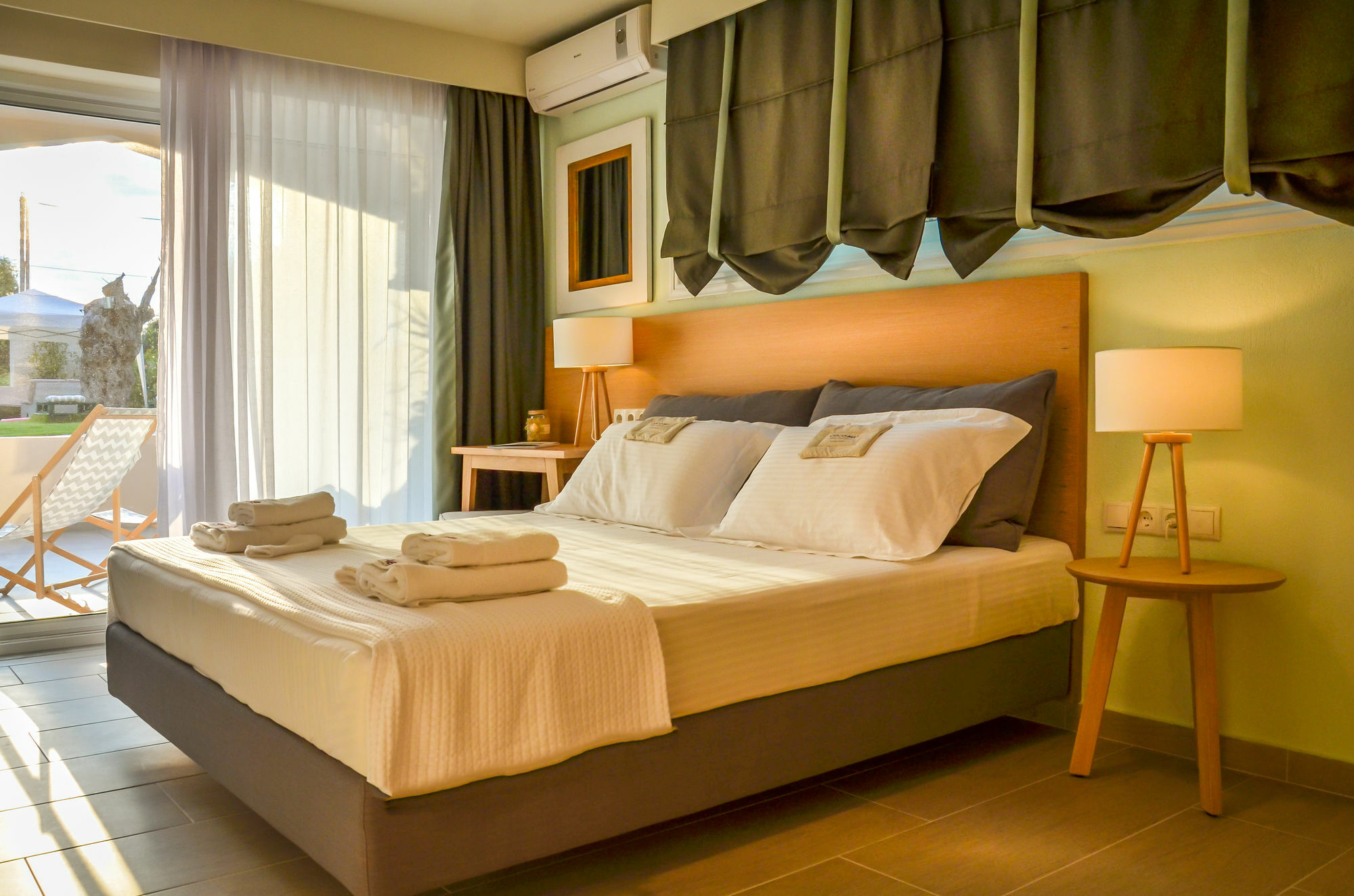 Aelia Apartment