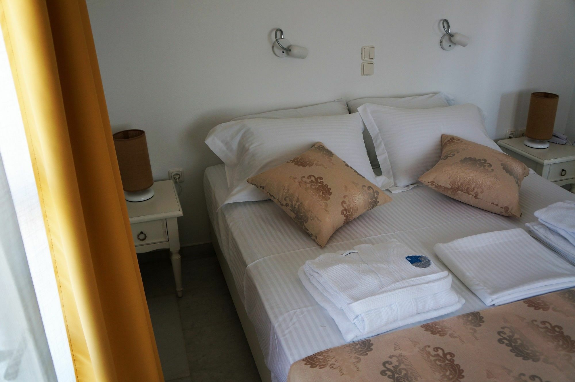 Pyrgaki Sun & Moon Luxury Suites 3*