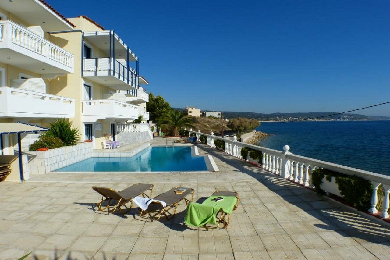 Ostria Seaside And Aparthotel Katarraktis (Chios)