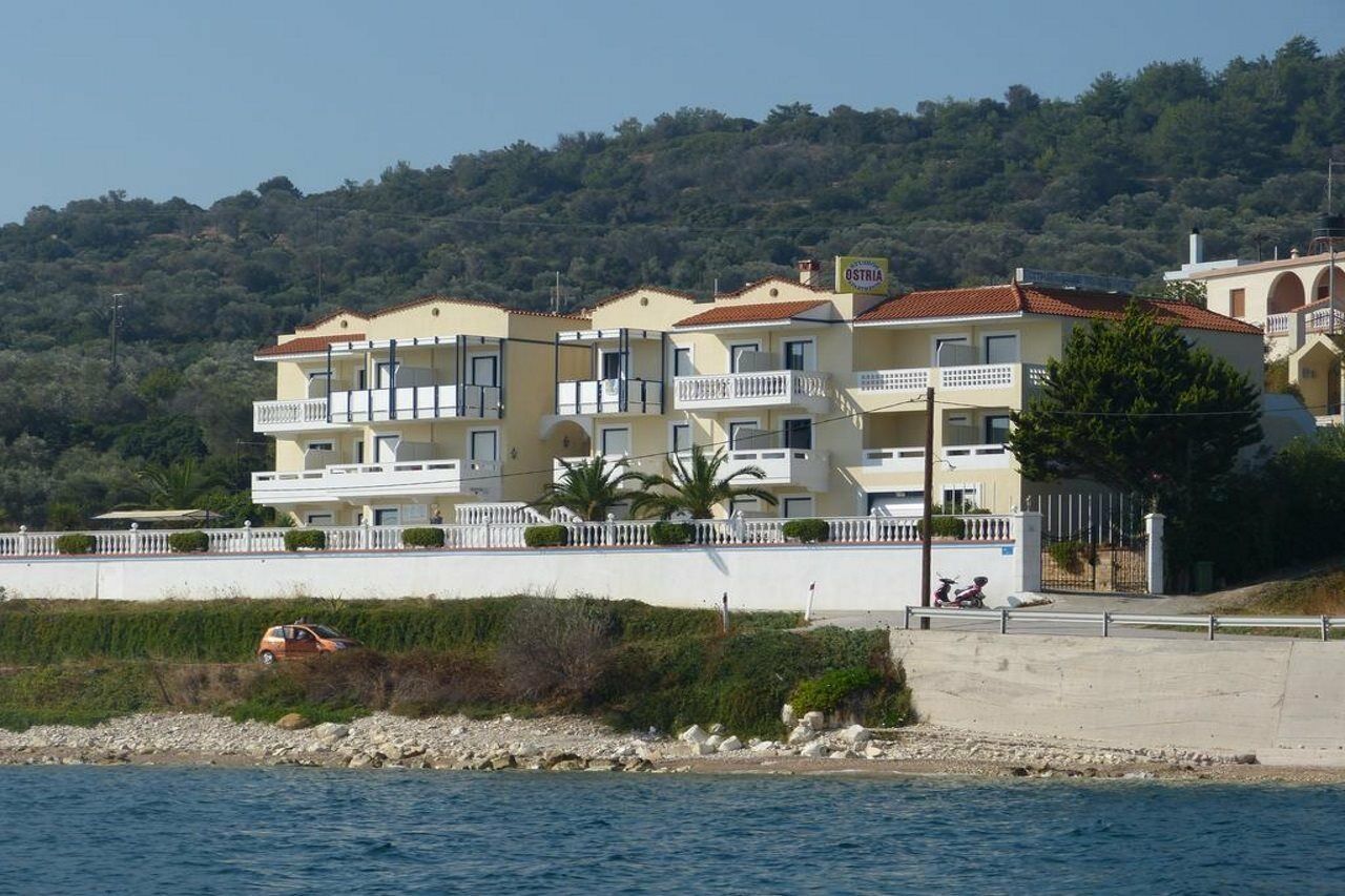 Ostria Seaside And Aparthotel Katarraktis (Chios)
