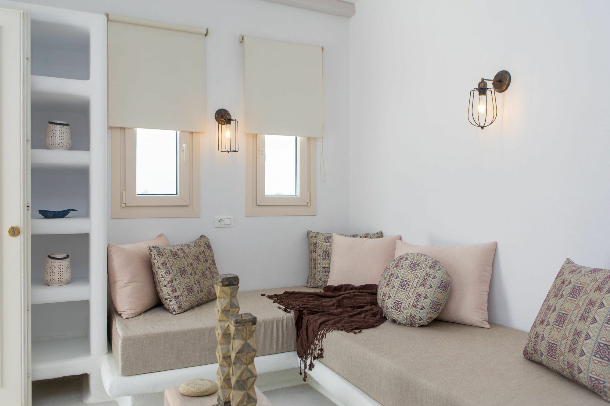 Naxian Lounge Villa
