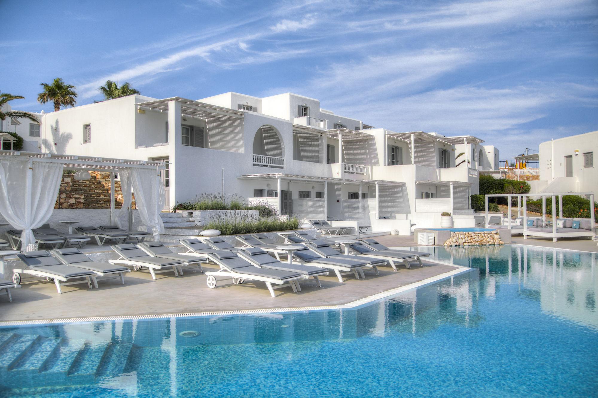 Hotel Andronis Minois Parasporos