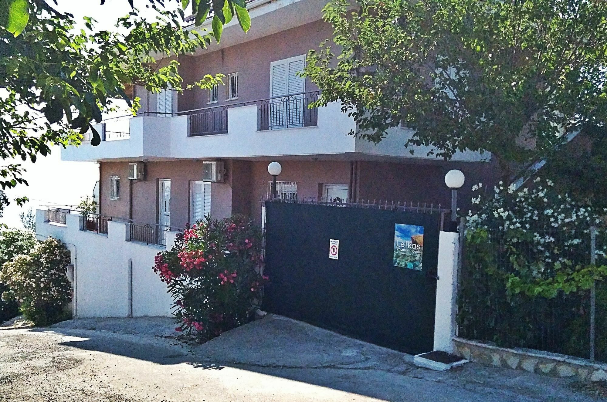 Lefkas Holiday home *
