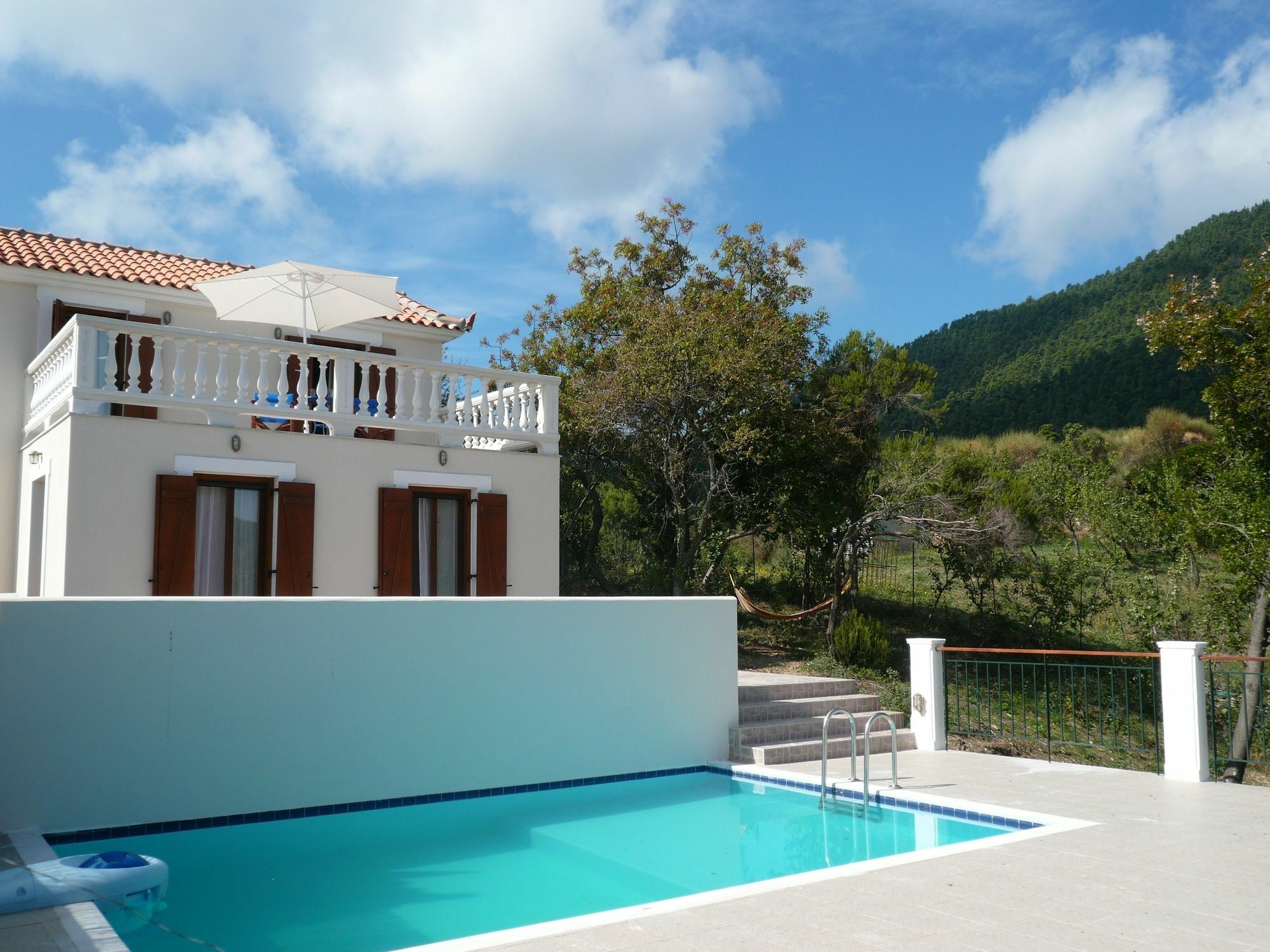 Skopelos Country Villa *