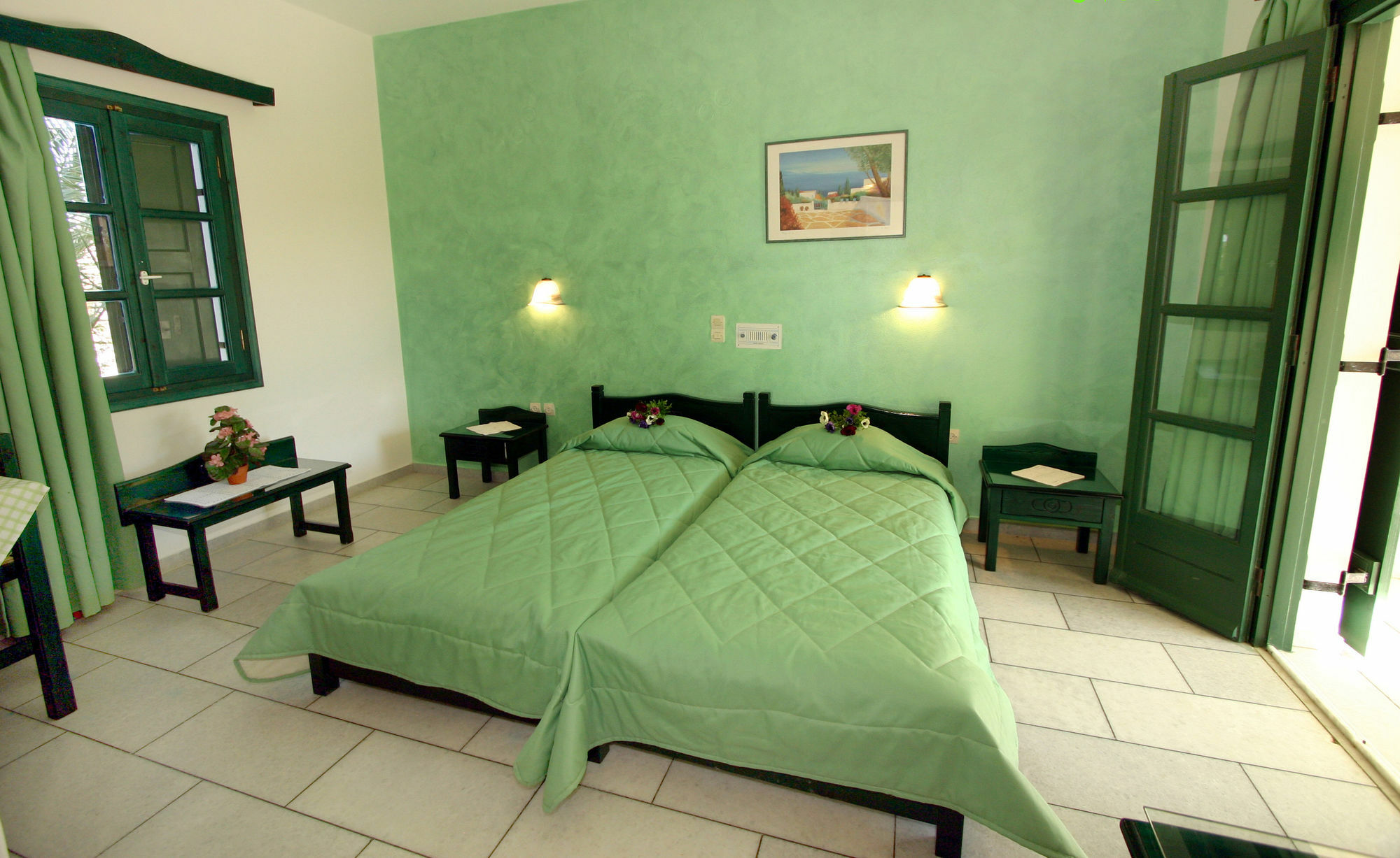 Vrettos Beachfront