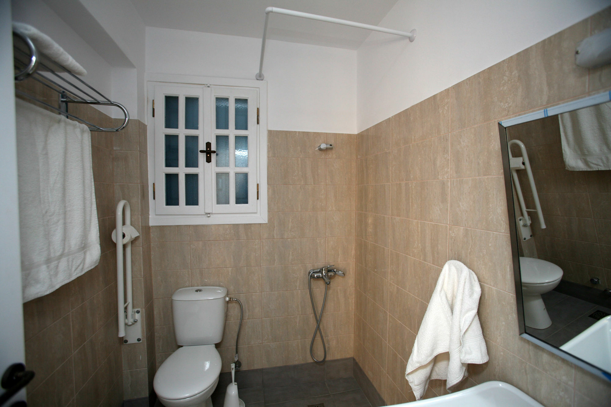 Hotel St. George Andros Village Batsi (Andros)