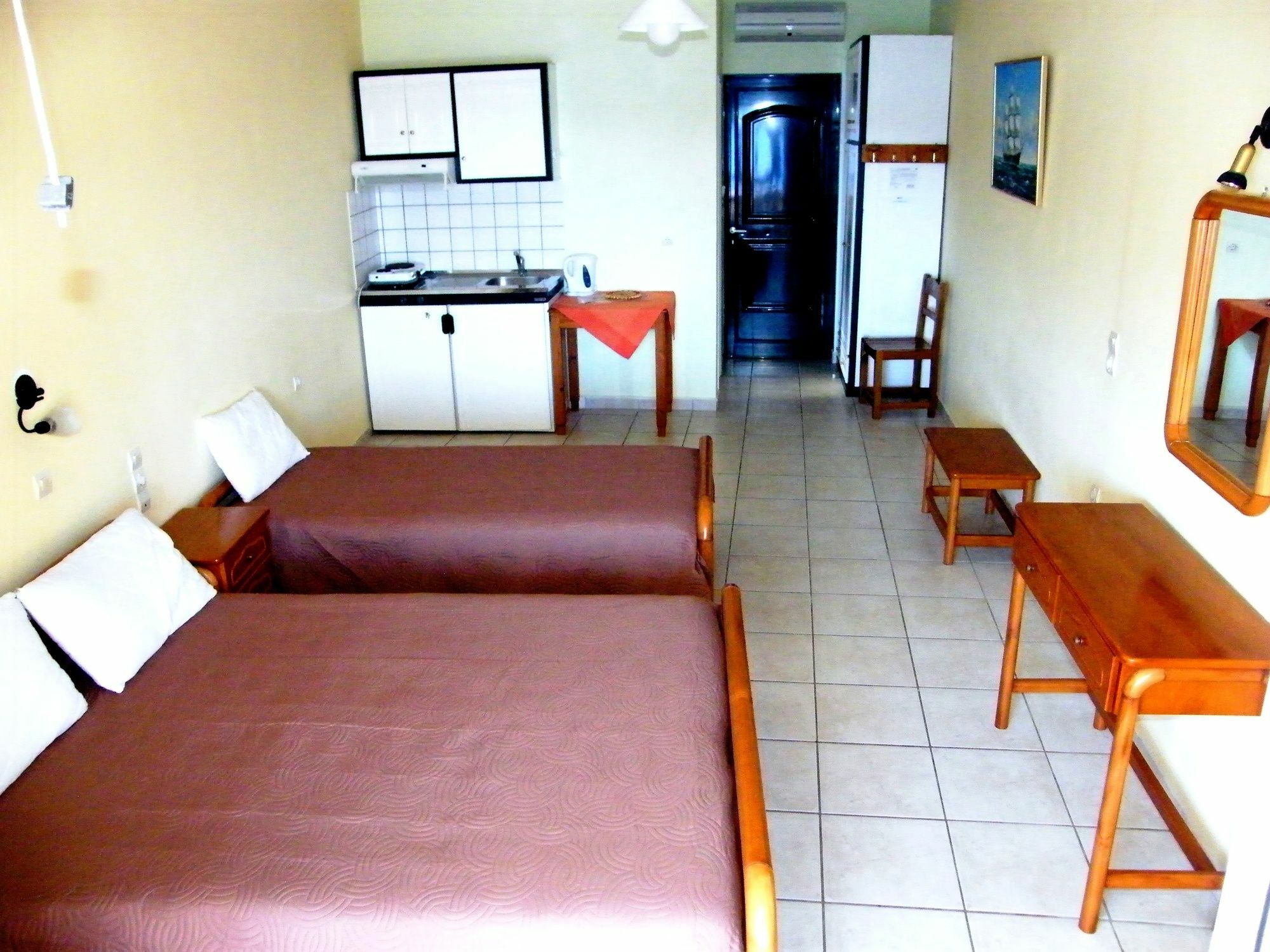 Captain Nick Aparthotel