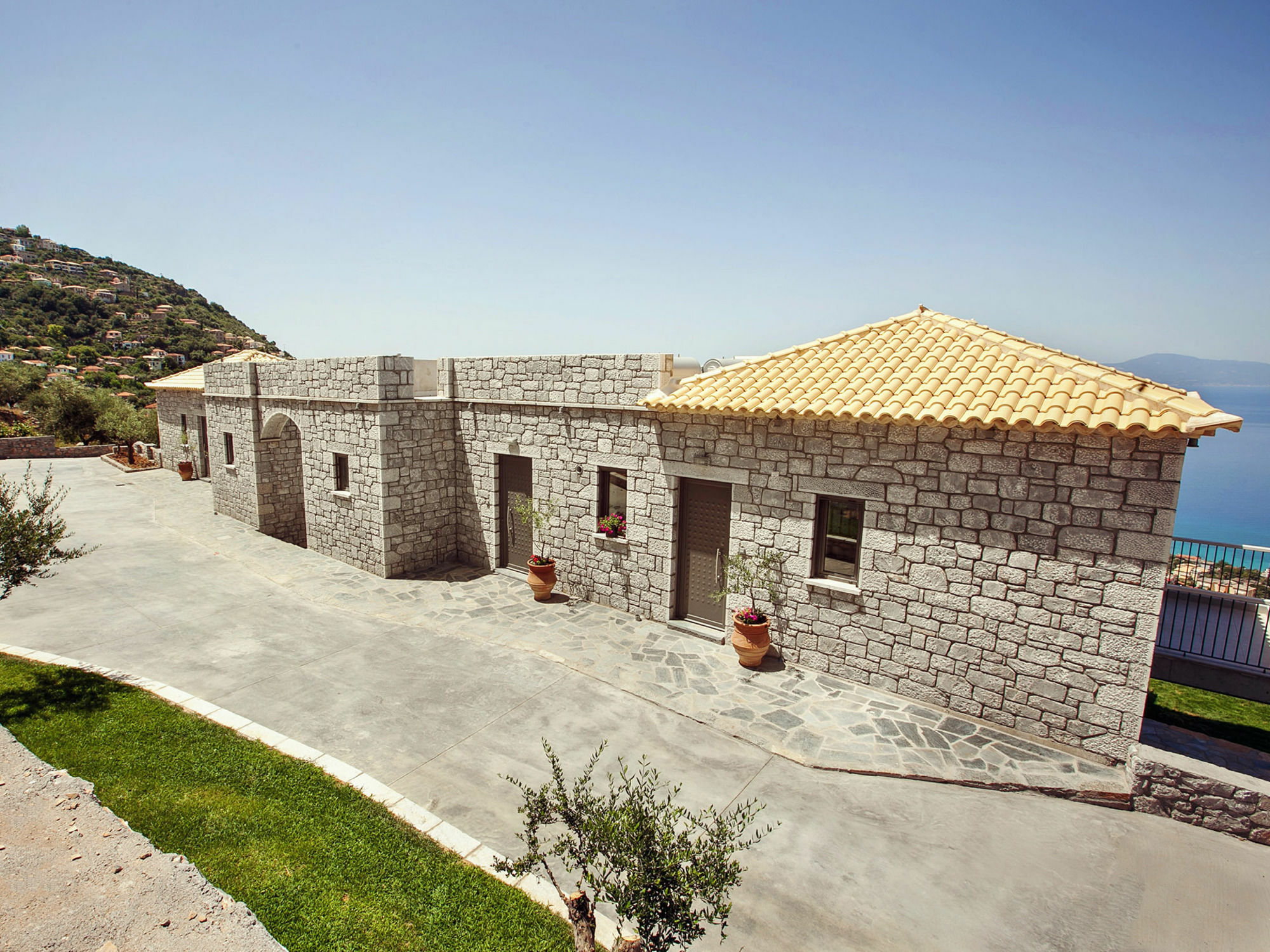 Petra Thea * Kalamata