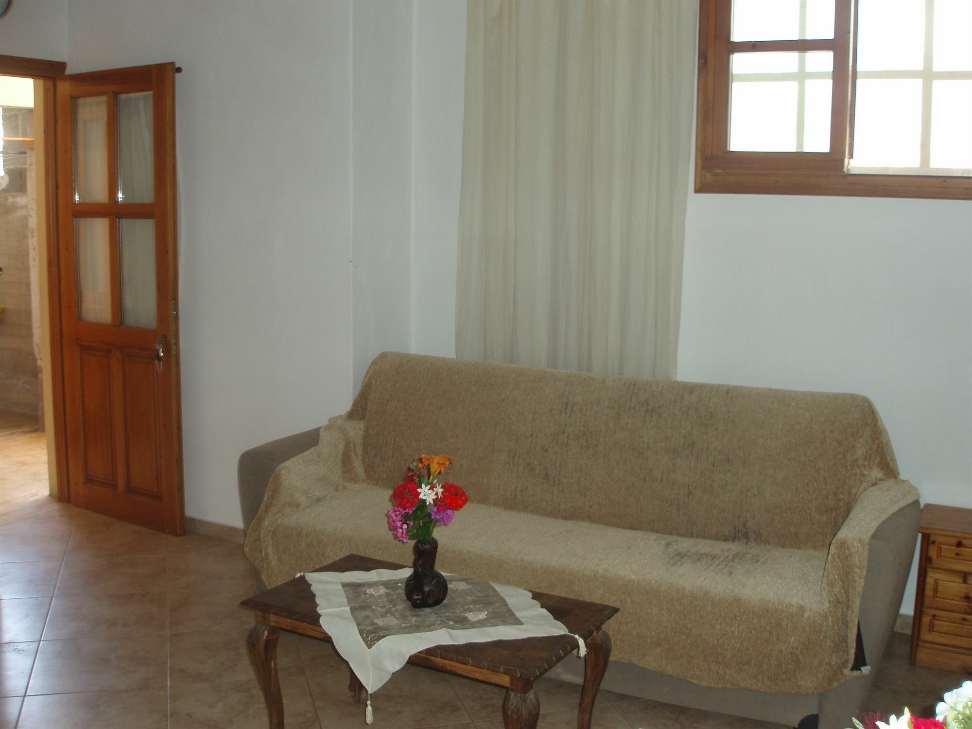 Hellen Apartment *