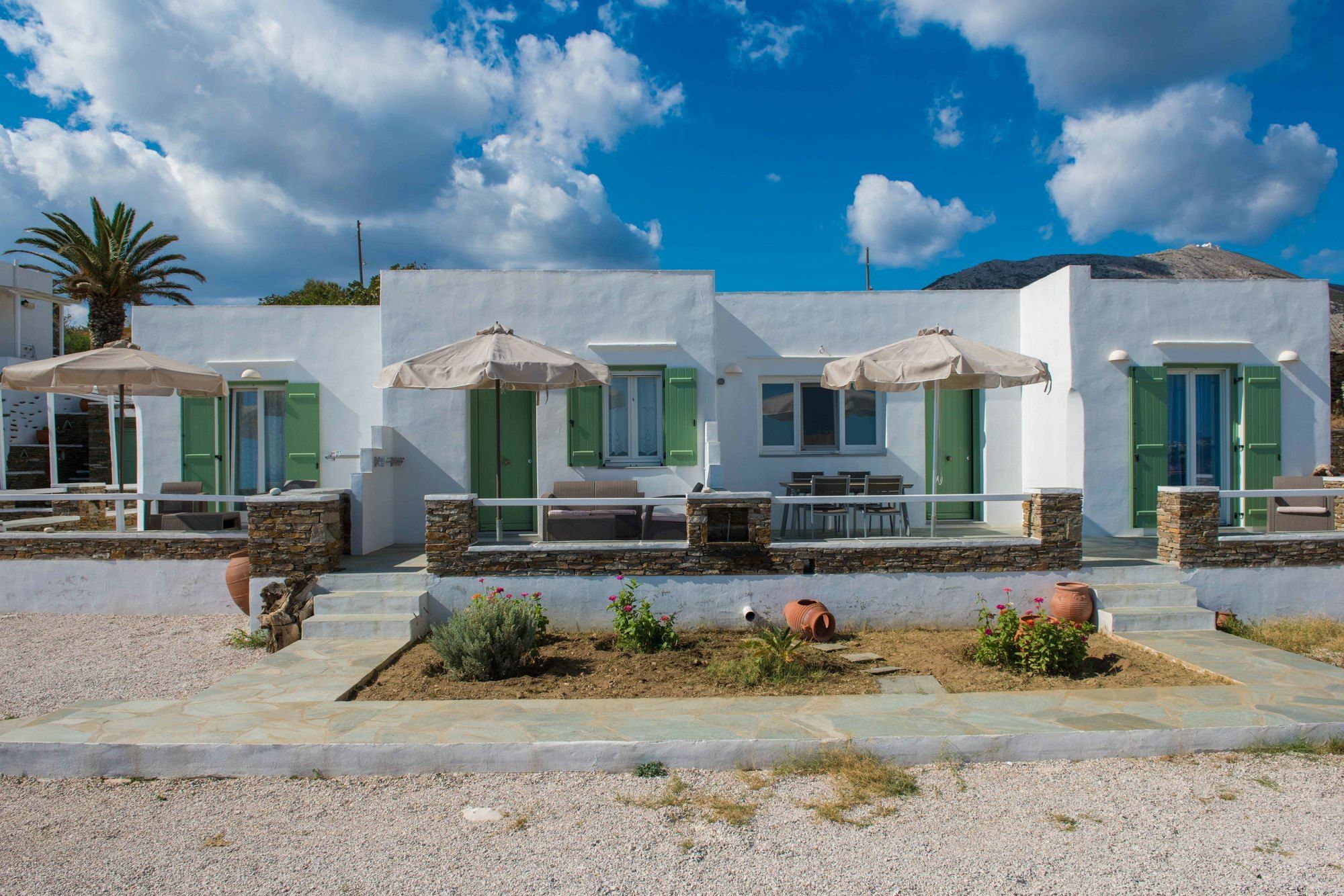 & Archontou Apollonia (Sifnos)