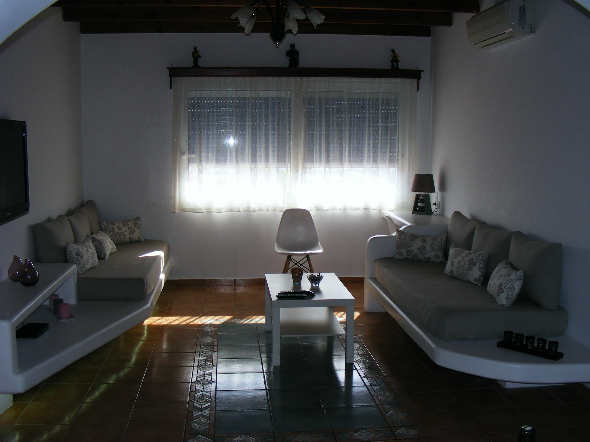 Orizontes Boutique Studios * Adamantas (Milos)
