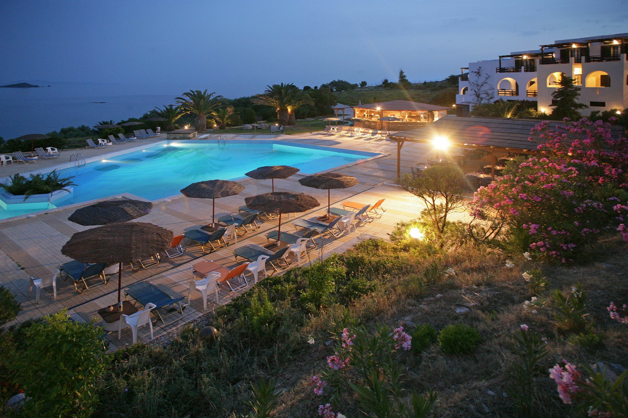 Andros 3*