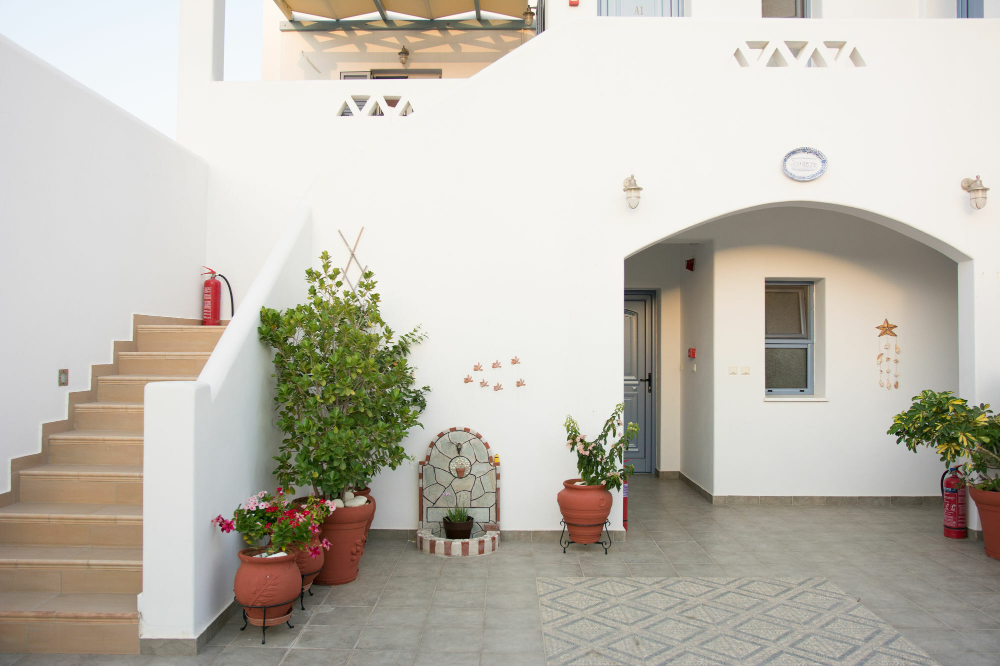 Kallisti & Apartment