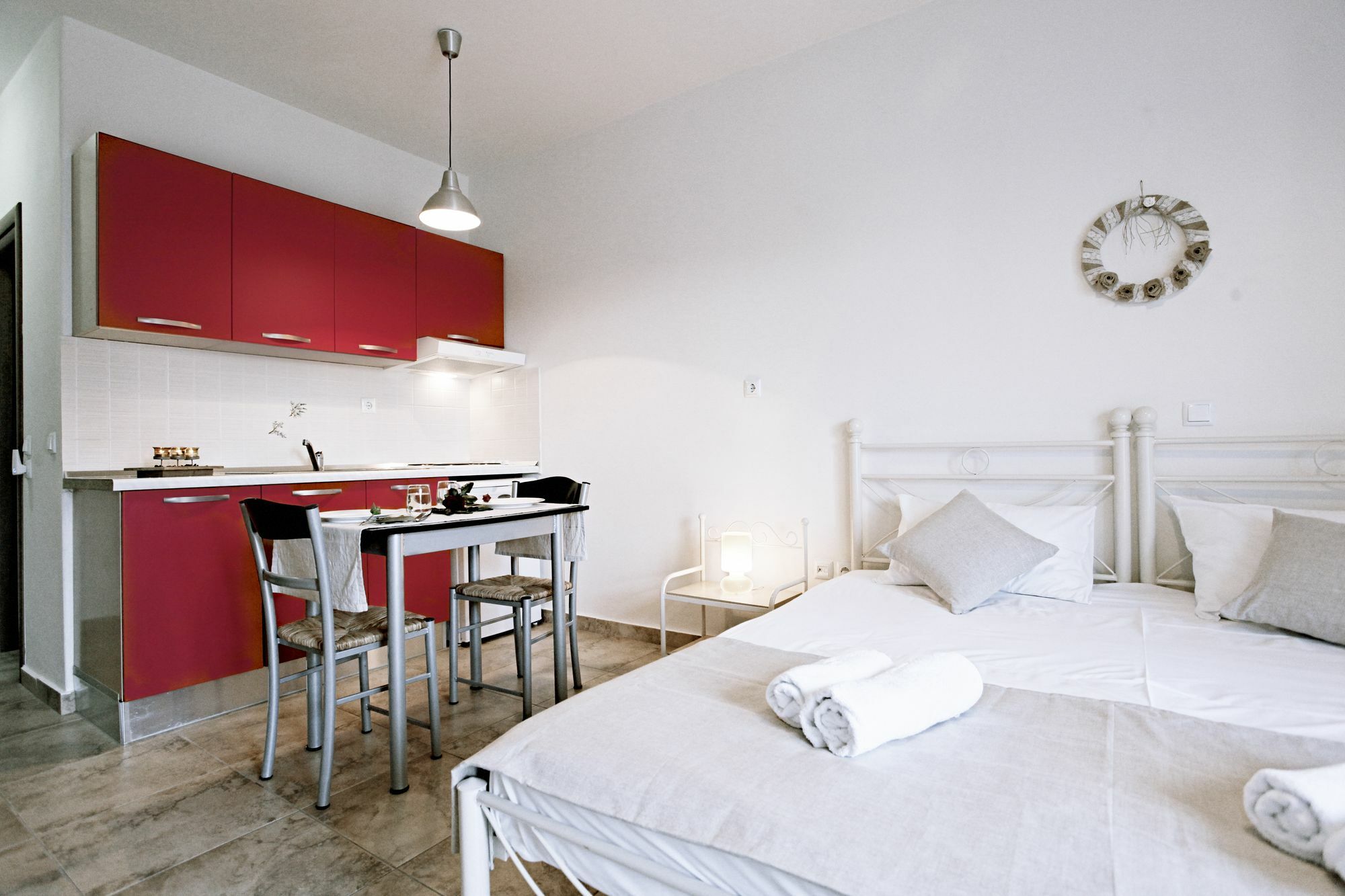 Kallisti & Apartment