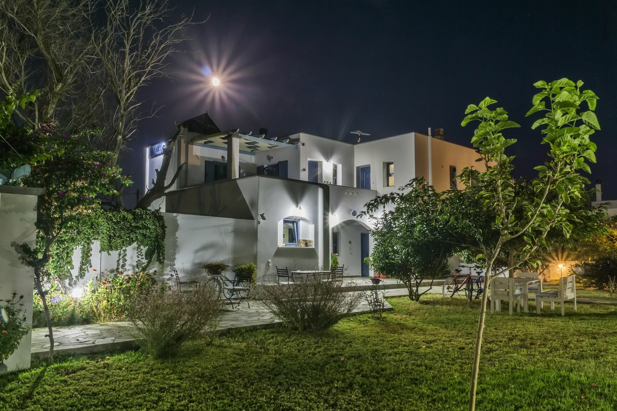 Kallisti & * Skyros
