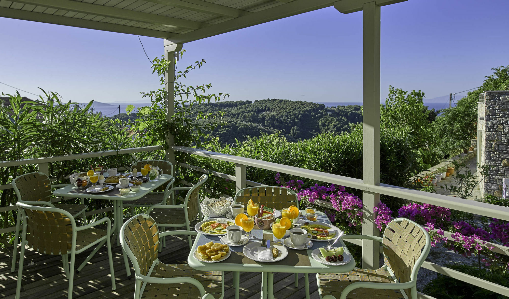 Konstantina Studios Alonnisos Town
