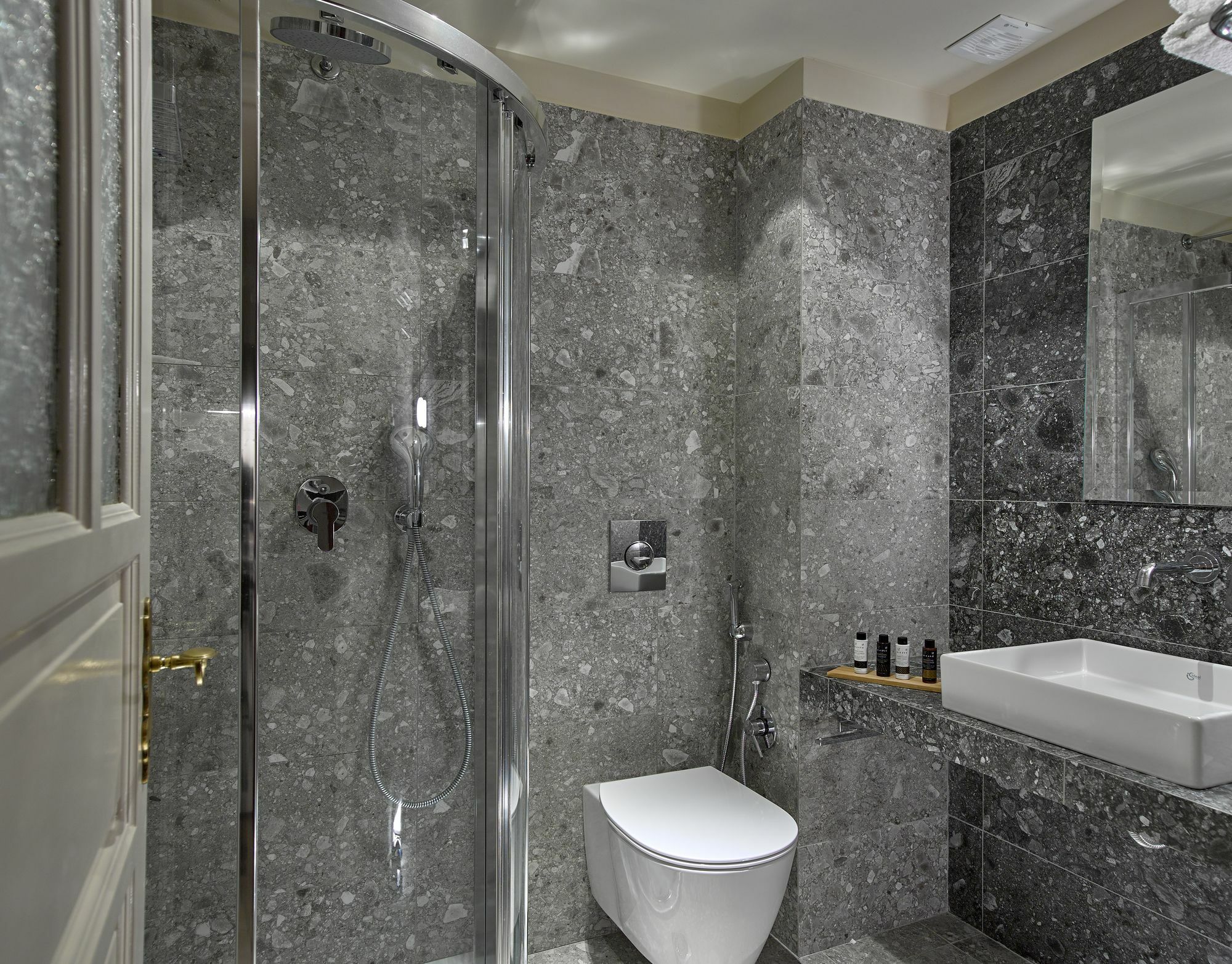 Aparthotel Konstantina Studios Alonnisos Town