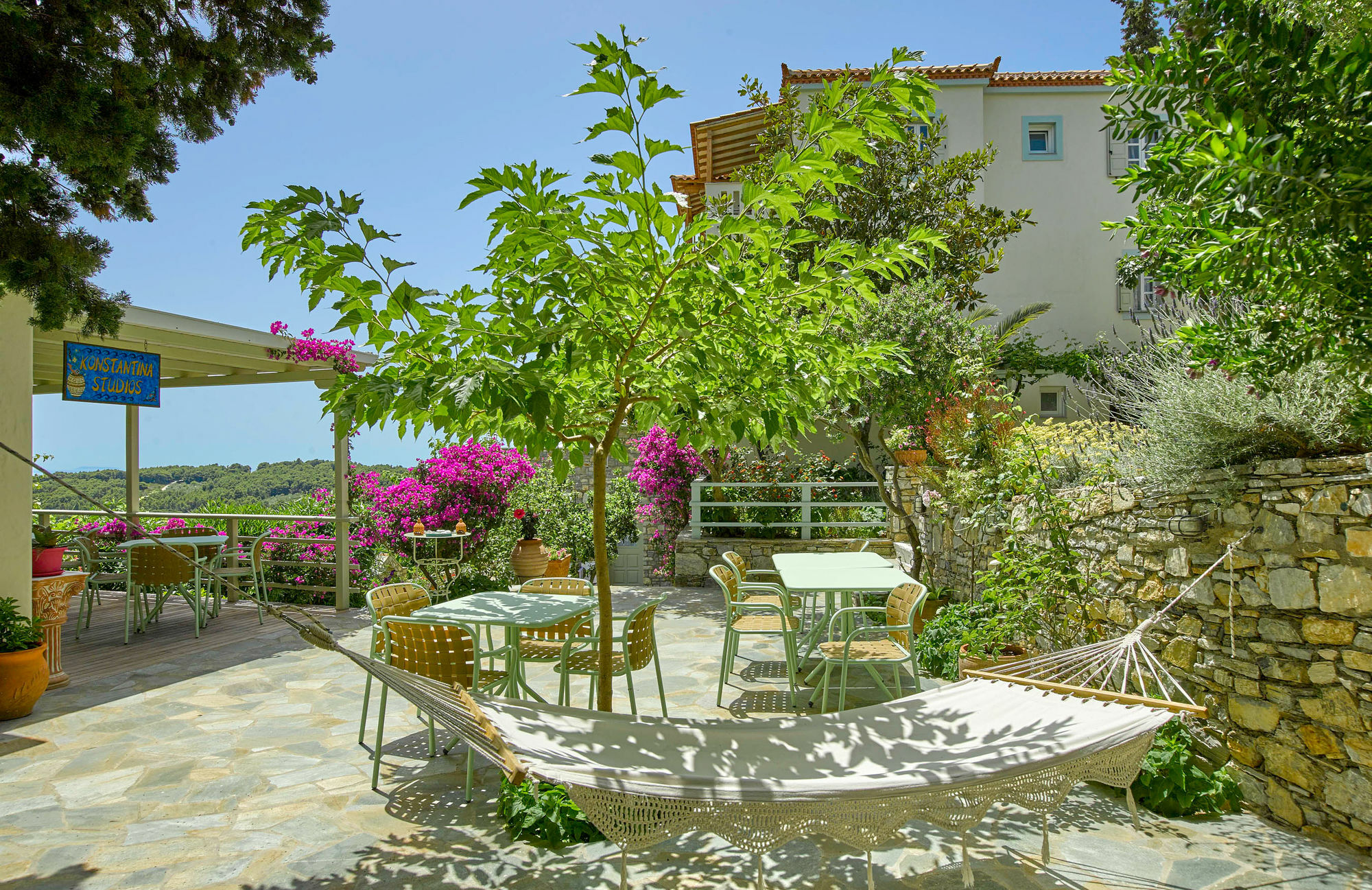 Aparthotel Konstantina Studios
