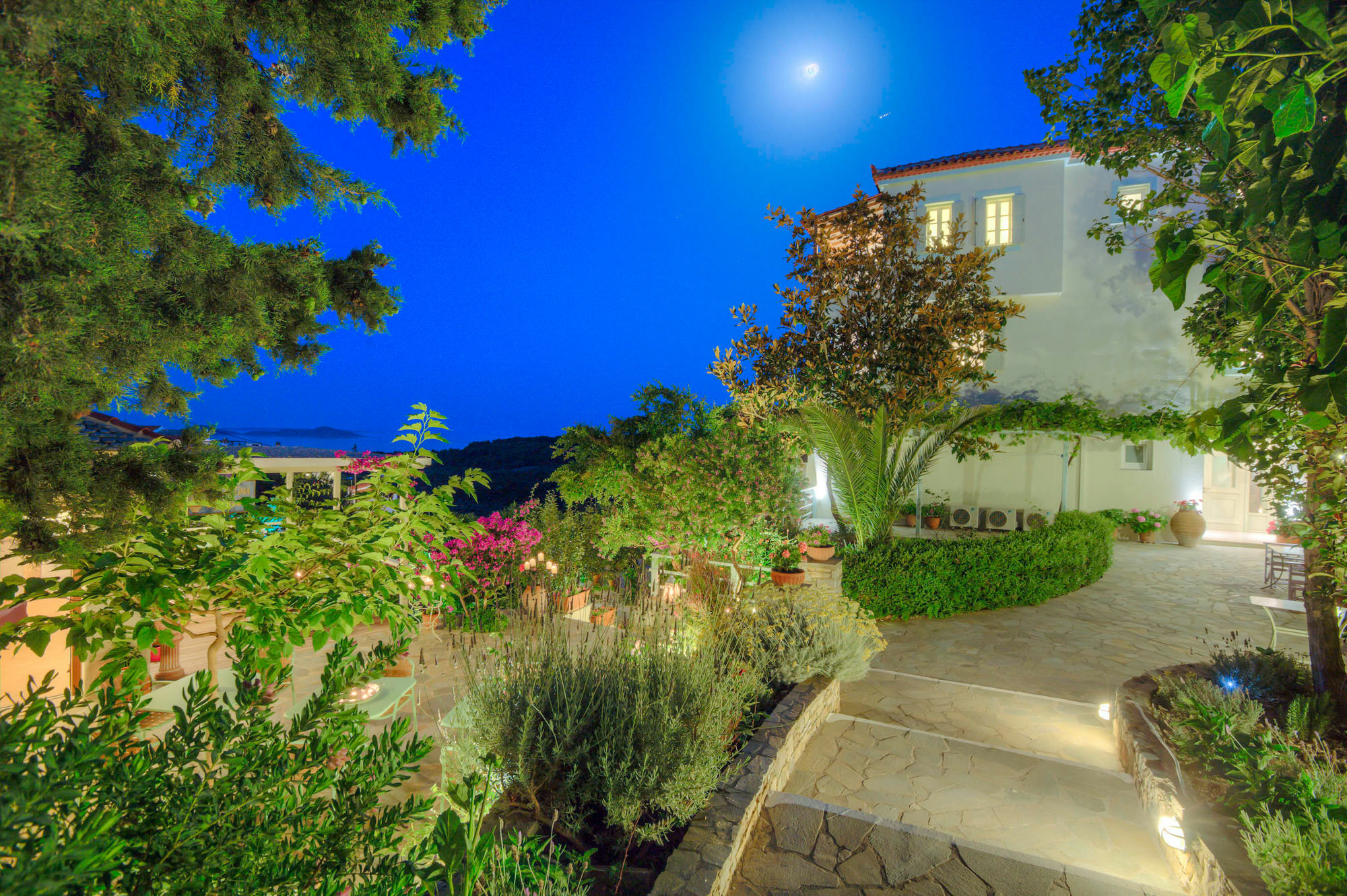 Aparthotel Konstantina Studios Alonnisos Town