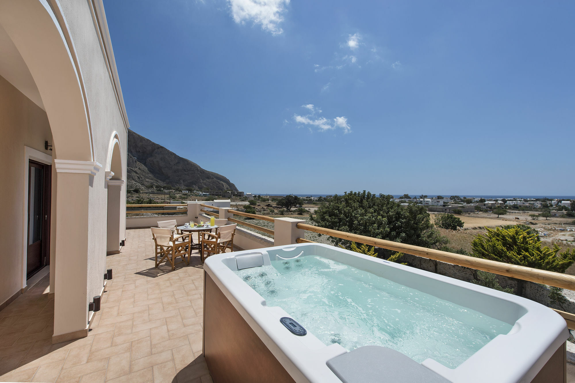 Summer House Collection - A Secluded Getaway Villa