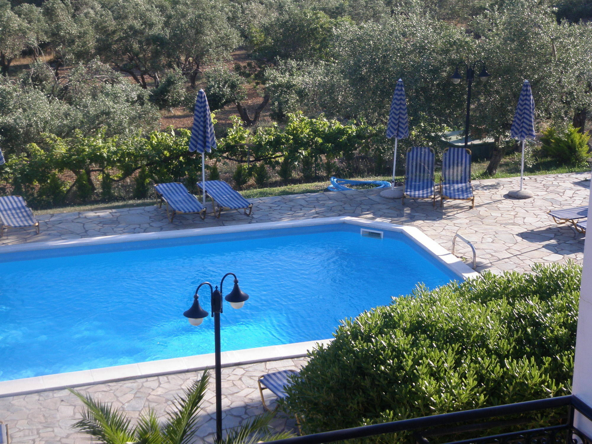 Manolia Trapezaki (Kefalonia)