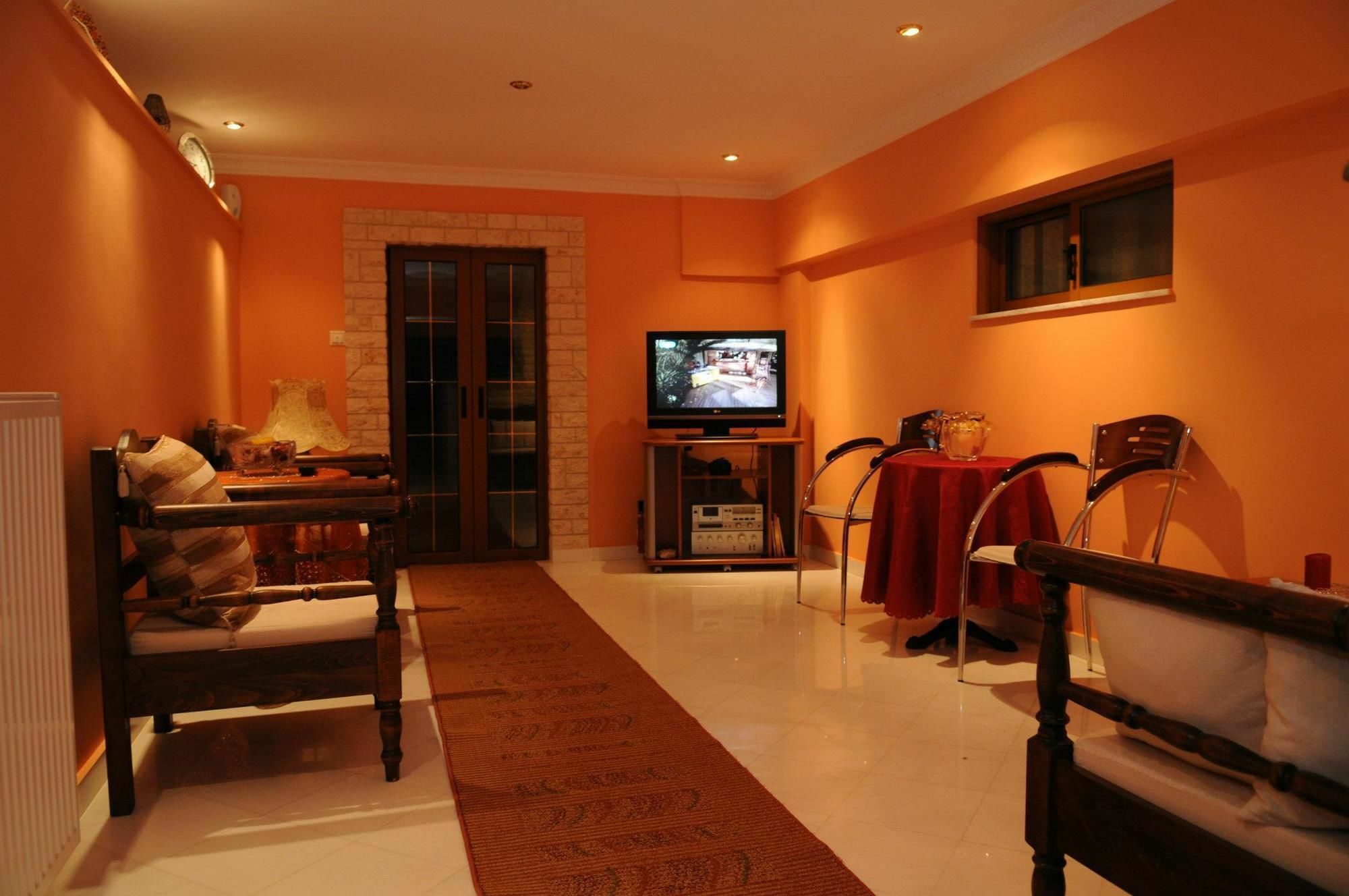 Sofia Apartment *
