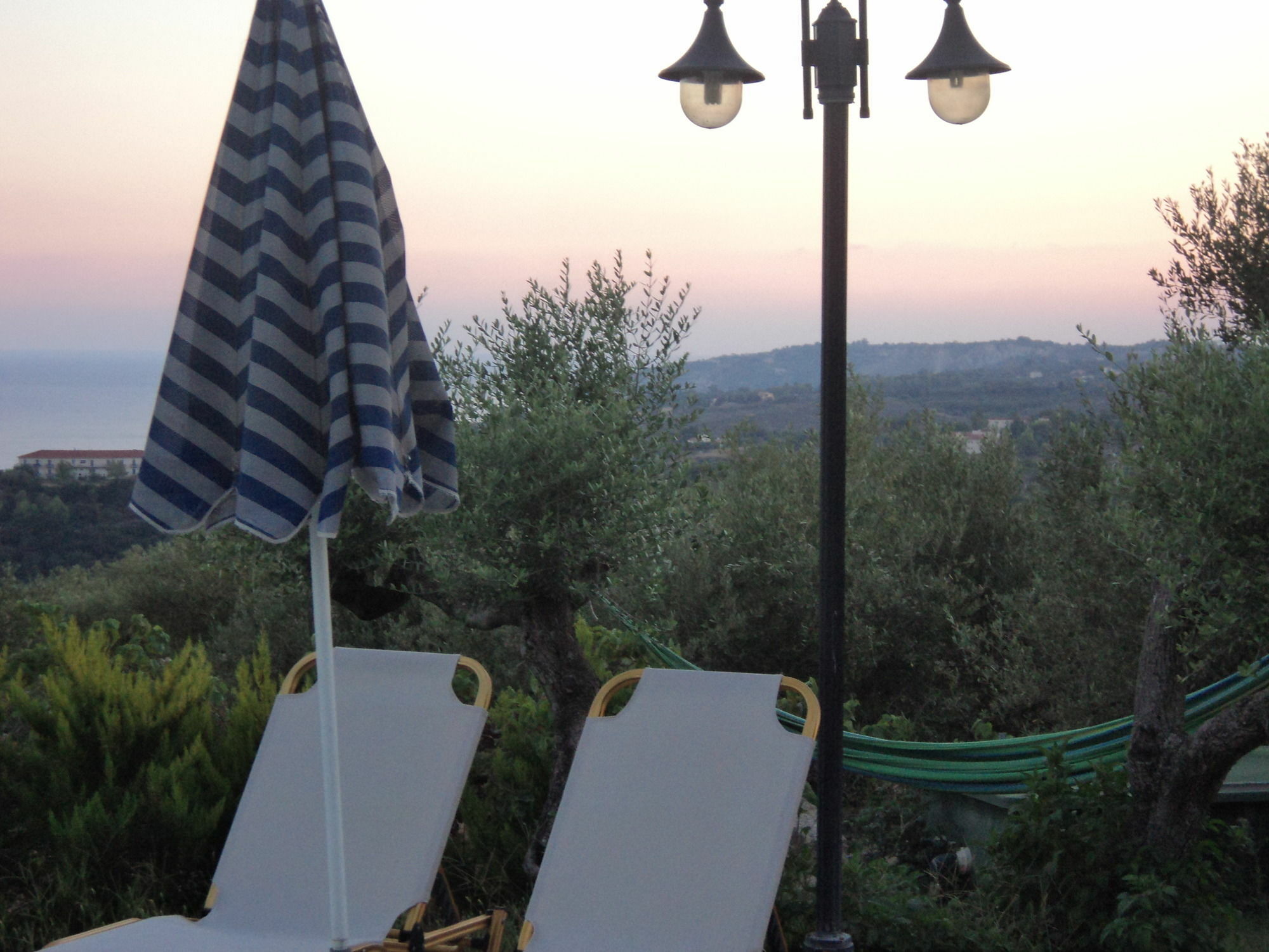 Manolia Apartment *