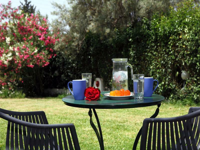Summer House Louisa Nikiana