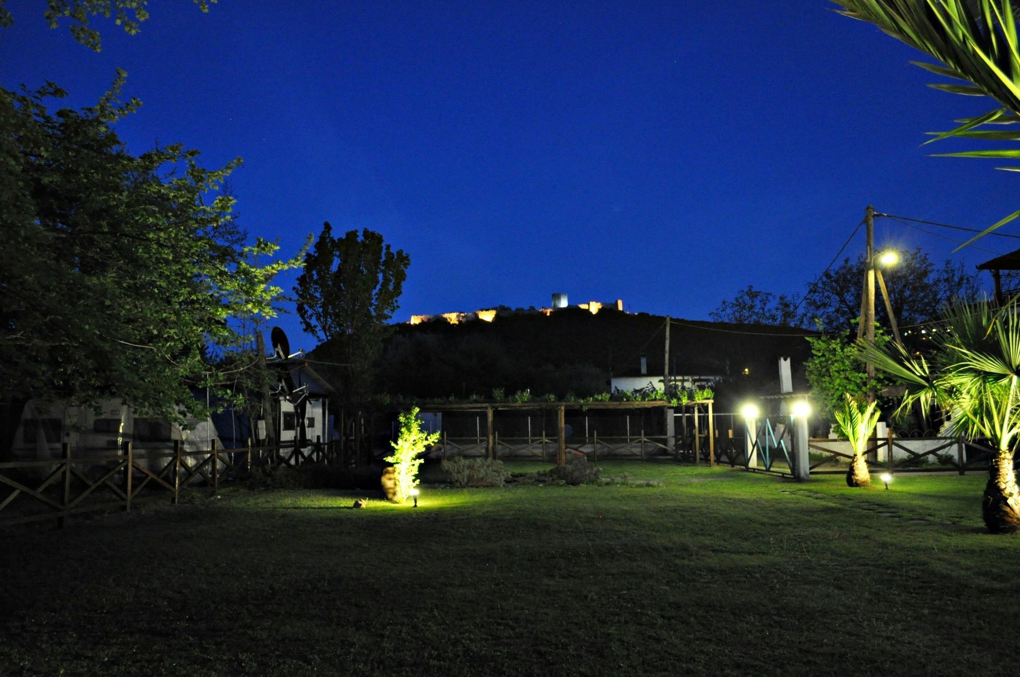 Aparthotel Efrosini & Paralia Panteleimonos