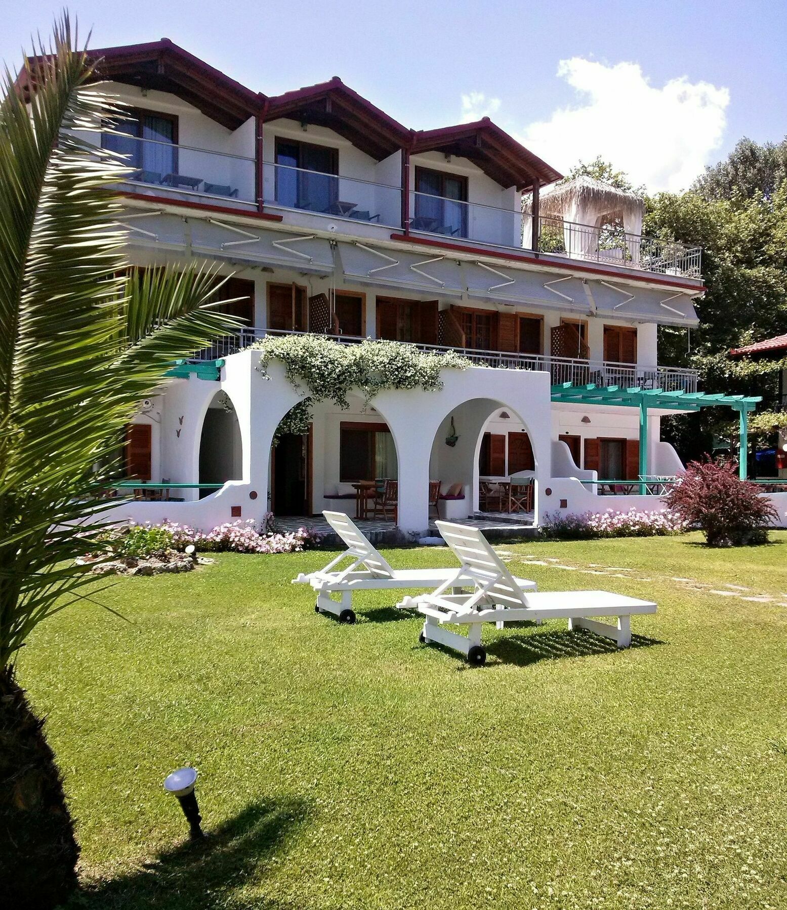 Aparthotel Efrosini & 2*