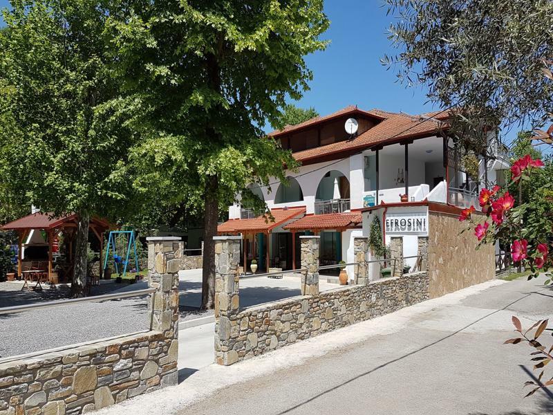 Efrosini & 2* Paralia Panteleimonos