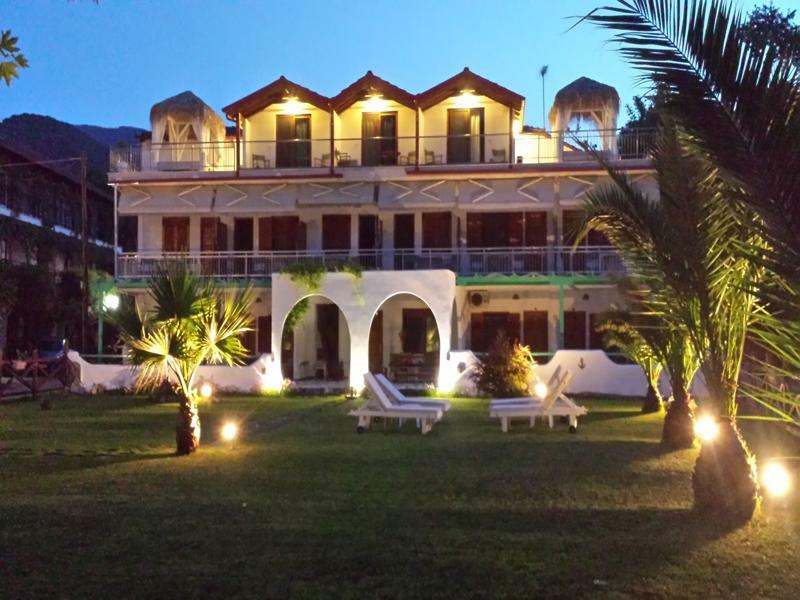 Aparthotel Efrosini & Paralia Panteleimonos