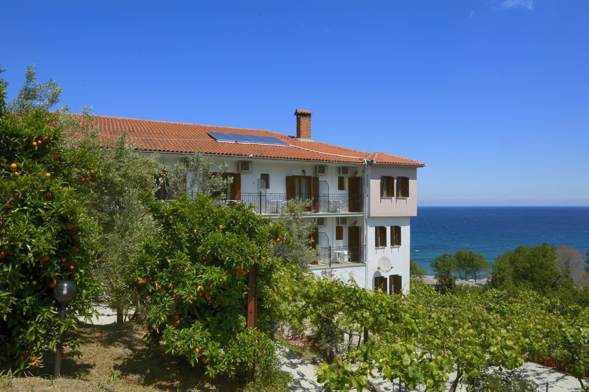 Agnadi - Hotel Chorefton