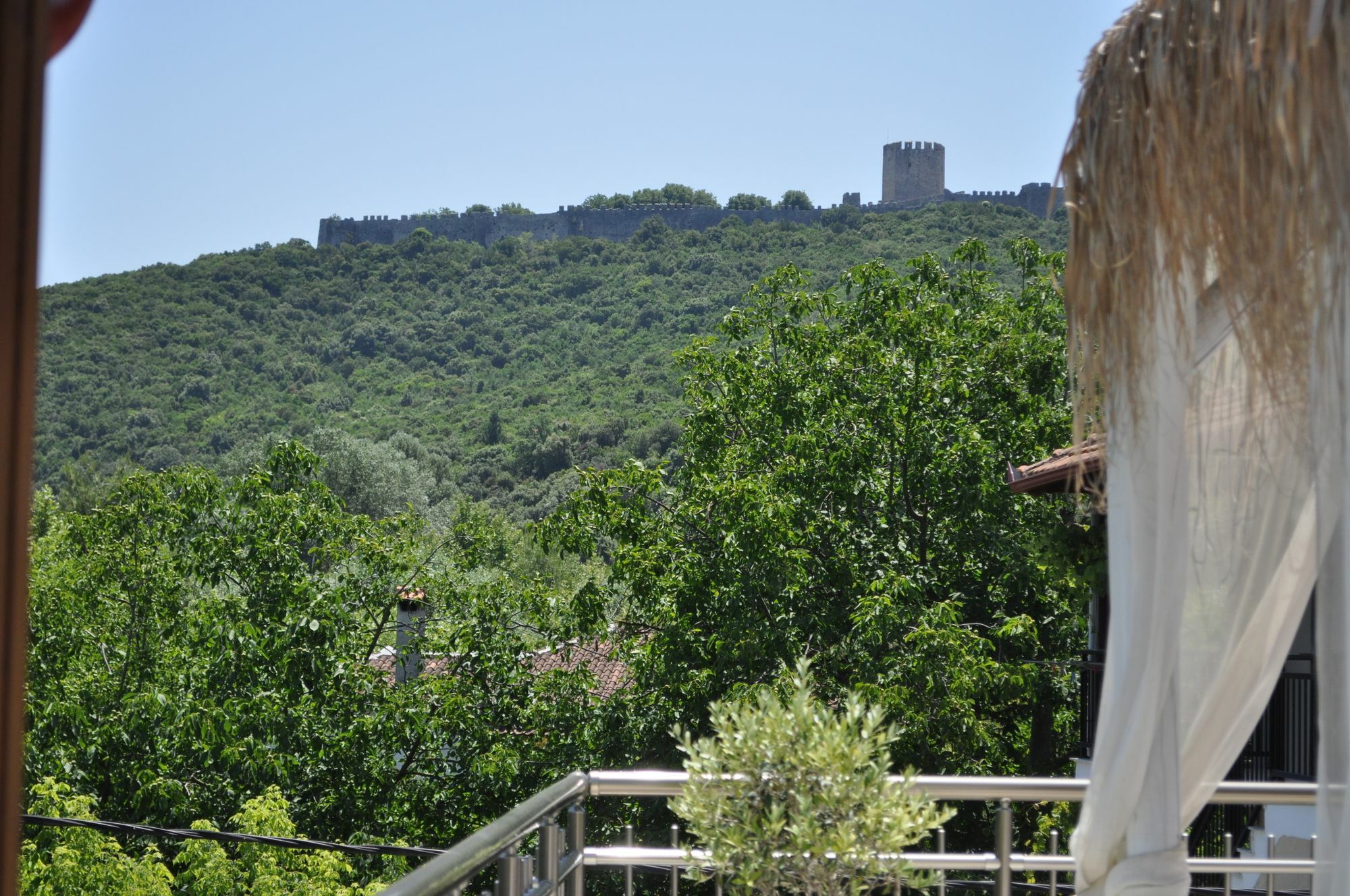 Aparthotel Efrosini &