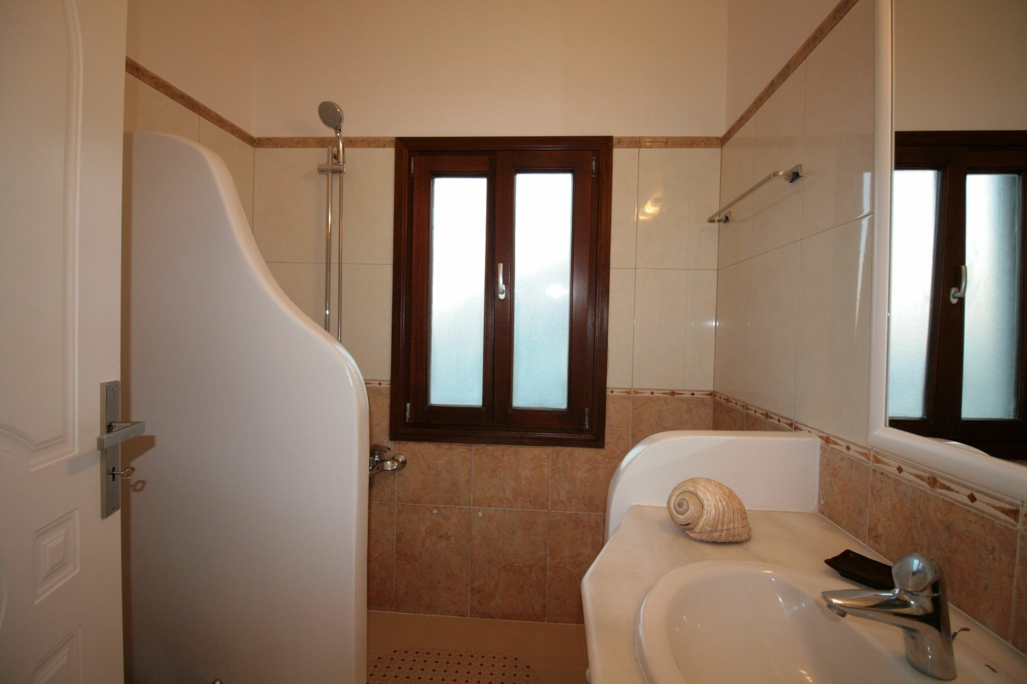 Apartment La Noi Houses Exo Gonia