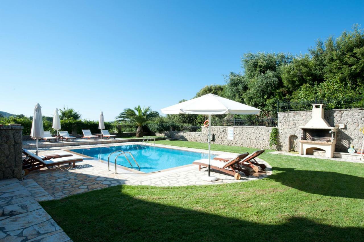 Luxury Lemonia With Private Pool Villa