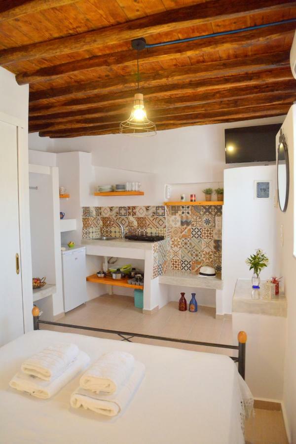 Palaios Guest house *