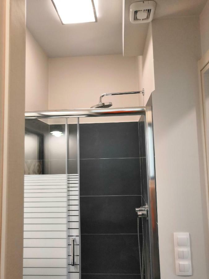 Bikini Apartment *