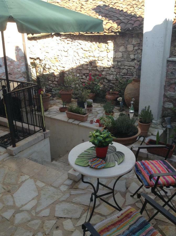 Proselinos Guest house 4*