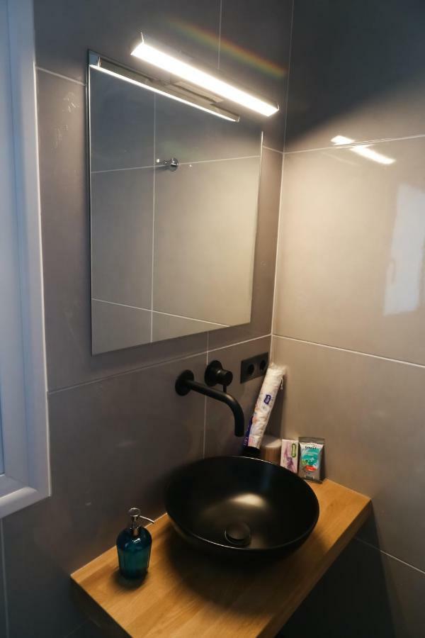 Triple A - Acropolis View In The Center - Free Parking! Apartment Athens