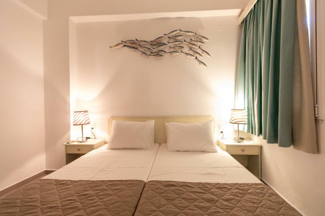 Iris Aparthotel 3*
