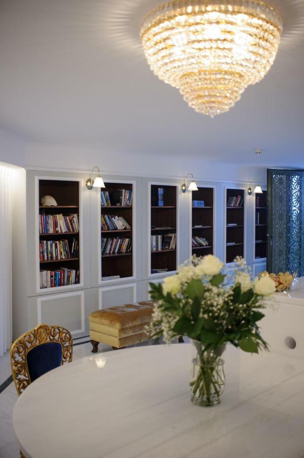 Irida Boutique 3*