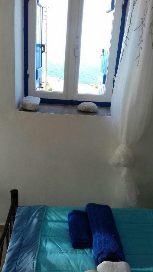 Holiday home Light Blue Folegandros Town