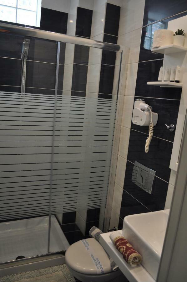 Studios Yalos Apartment Chorefton