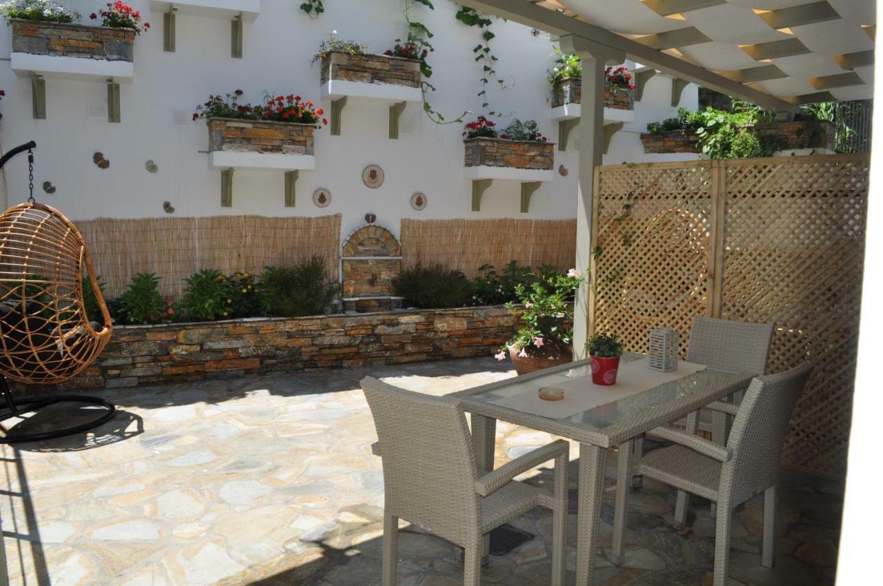 Apartment Studios Yalos
