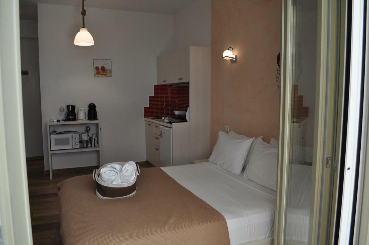 Studios Yalos Apartment Chorefton