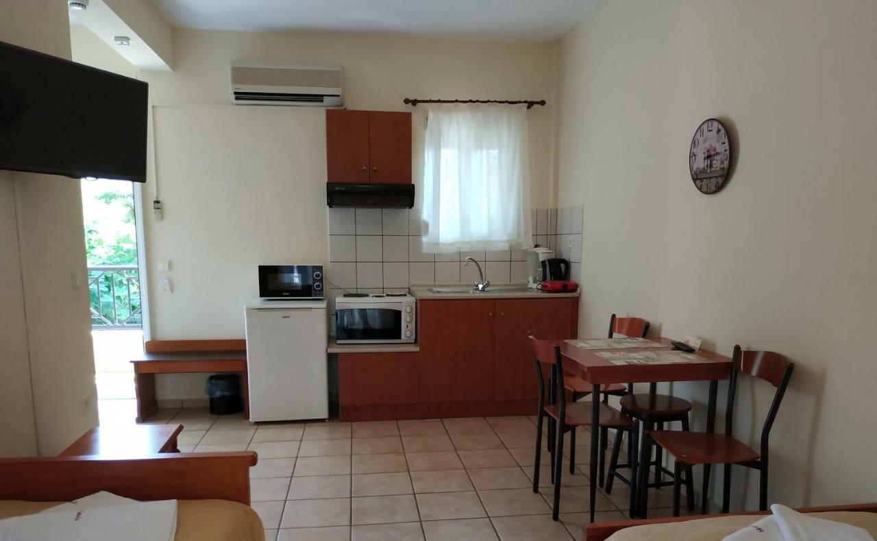 Amalia Aparthotel 3*