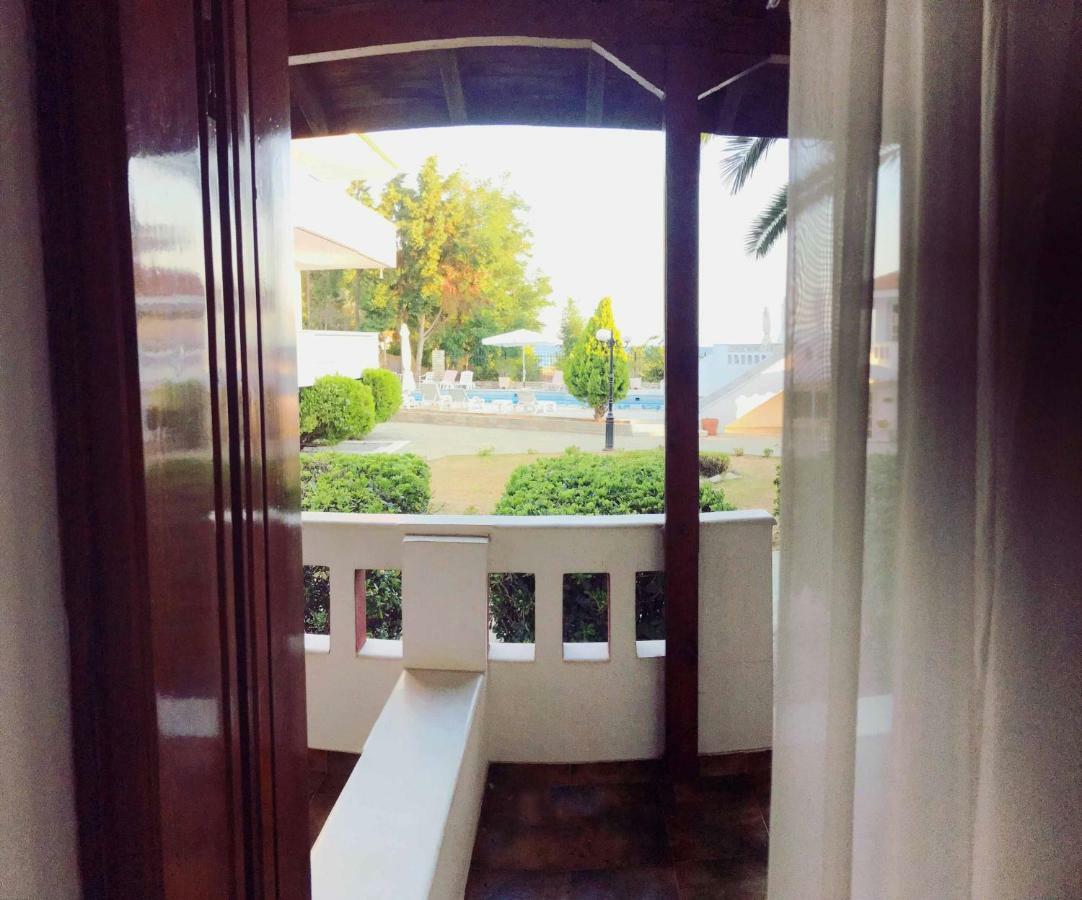 House Hotel