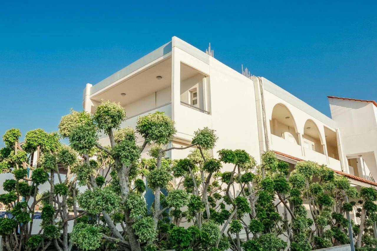 Sun Maris Aparthotel 4*