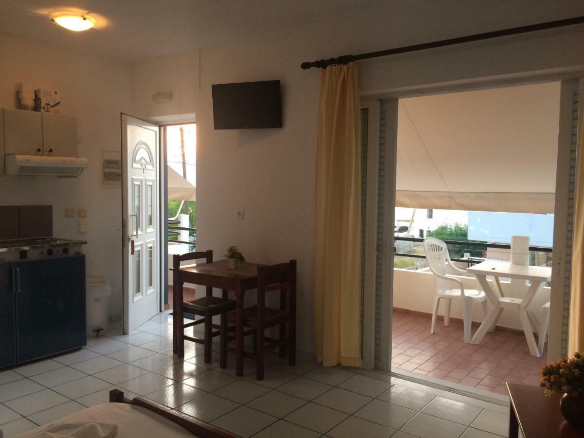 Ouranos Studios Apartment